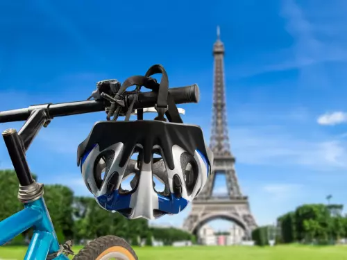 Une zone apaisée dans le centre ville de Paris, le besoin de solutions de garage à vélo électrique augmente